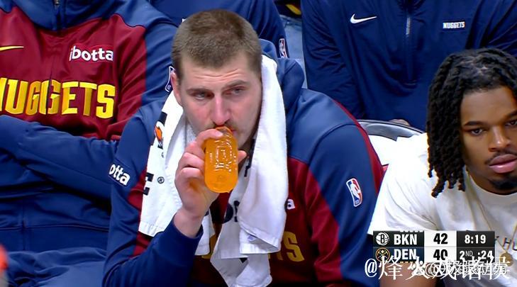 约基奇威少齐献三双掘金胜爵士 尼克斯强势8连胜